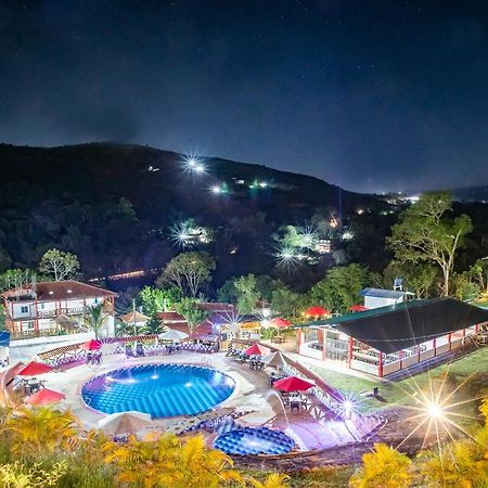 Hotel Verde Menta Сан Хил Екстериор снимка